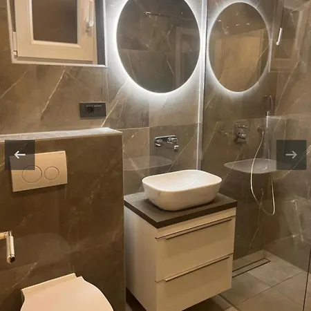 Lorenzo 2 Apartman *